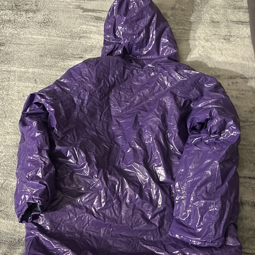 raincoat - Picture 6 of 9
